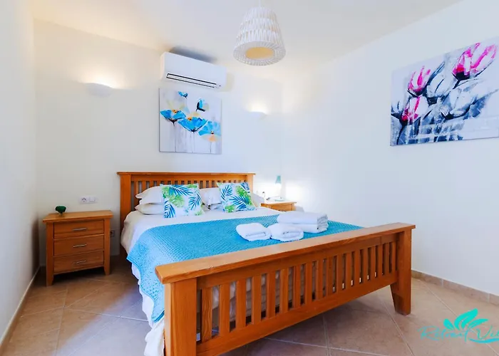 Rosa Blanca Feriehus *